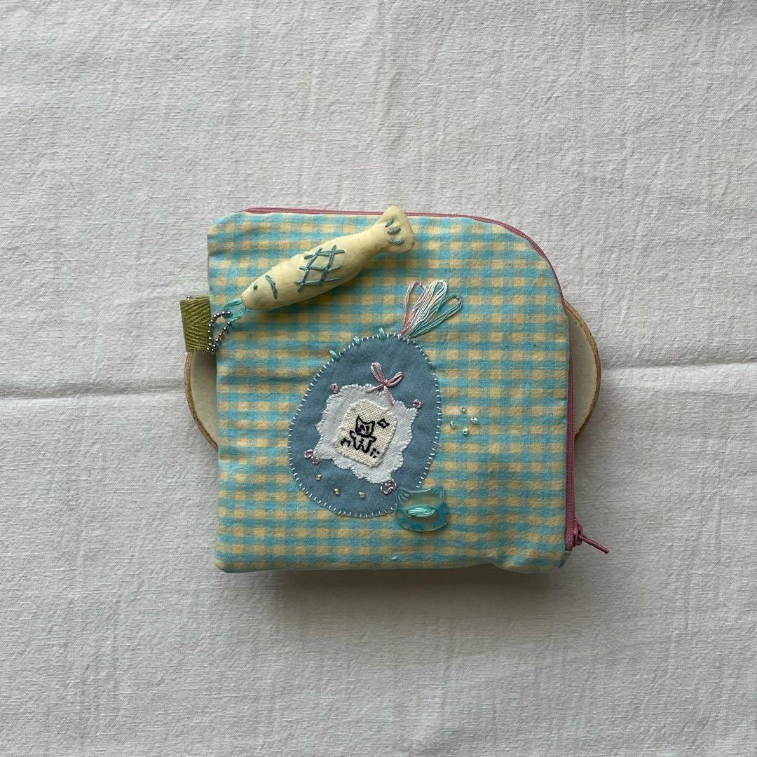 たまごっち風・ L字ファスナーポーチ