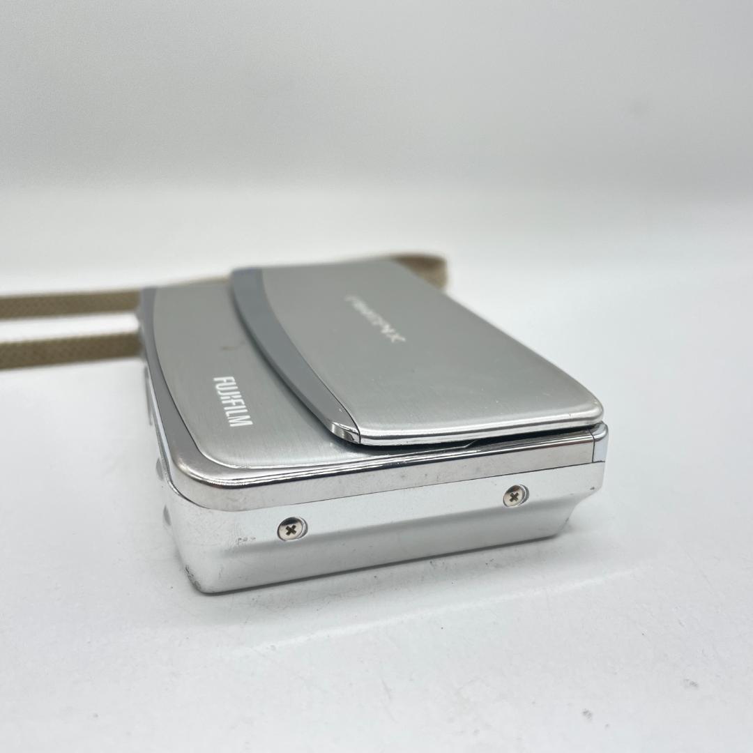 FUJIFILM FINEPIX Z70 SILVER【動作品・転送特典無料有】