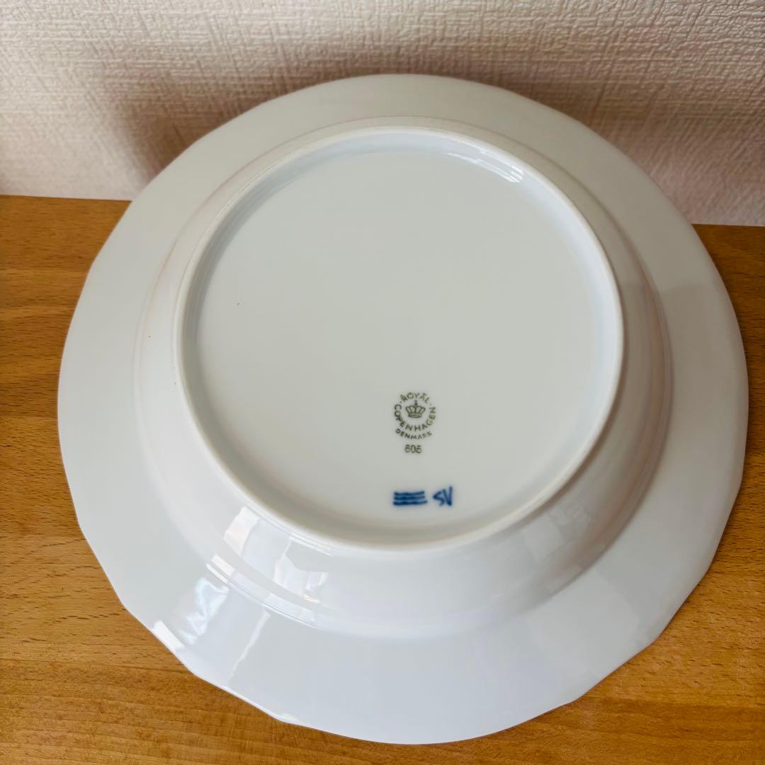 ⚫︎廃盤品　ロイヤルコペンハーゲン　ブルーフラワーカーブ　深皿　　　　　　　ラ上