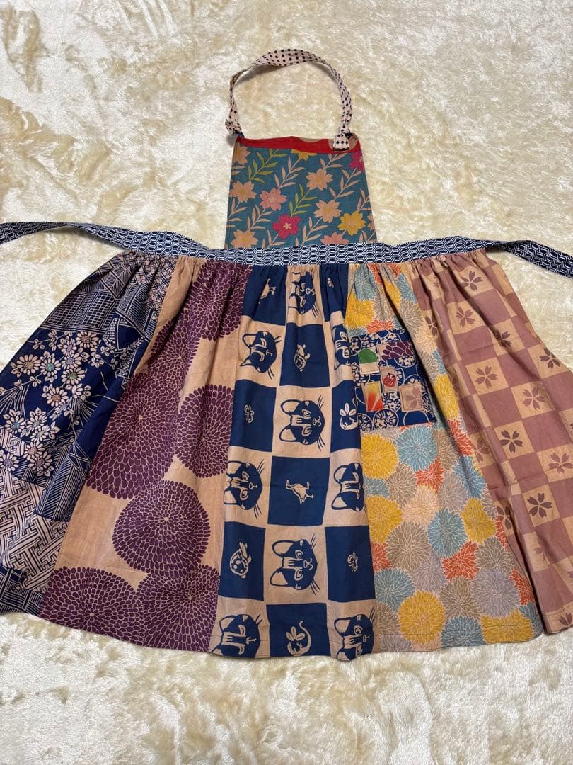 1120 胸当て付エプロン　猫　リメイク　handmade 柿渋染　手ぬぐい