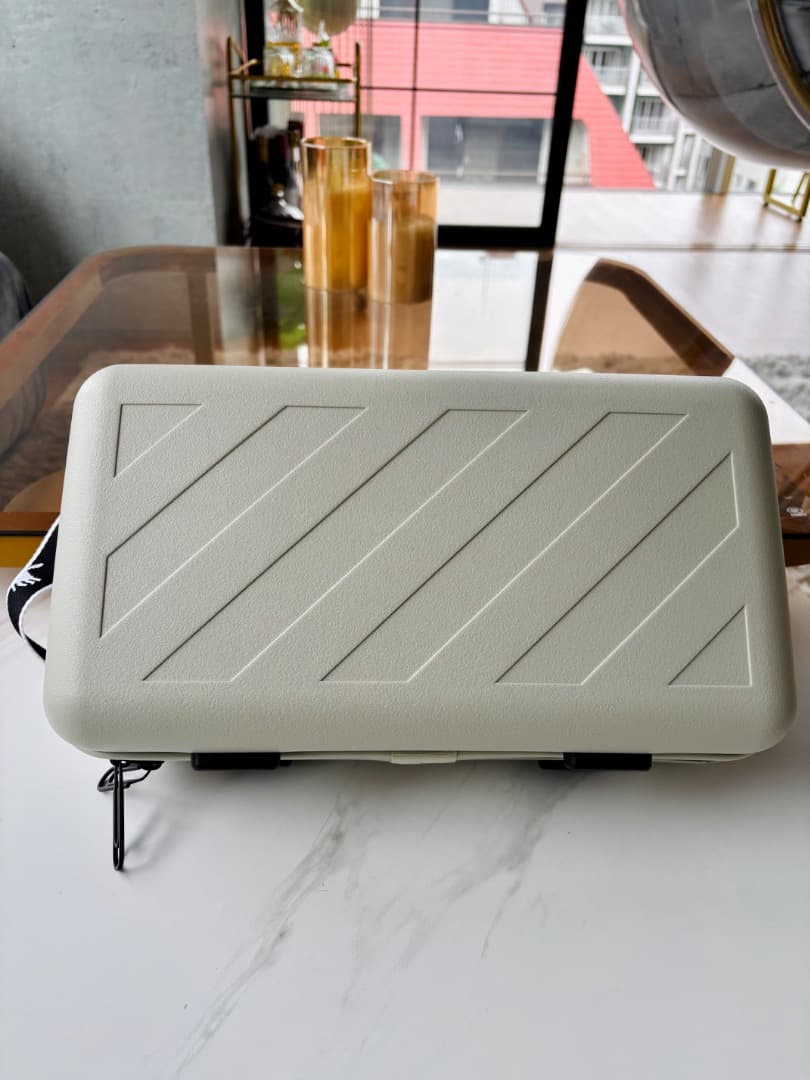 Off-White×Amorepacific限定BOX美品