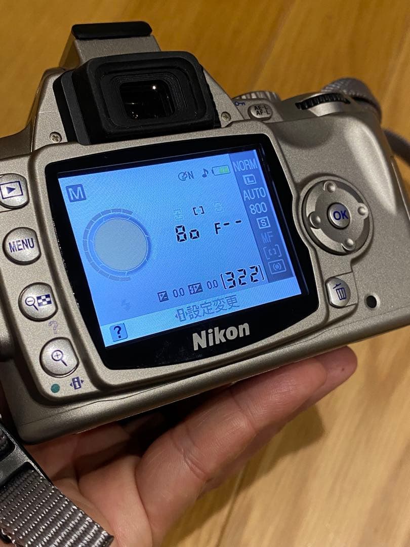 Nikon D40銀デジタル一眼　オールドレンズニッコールS 1:1.4 50㎜