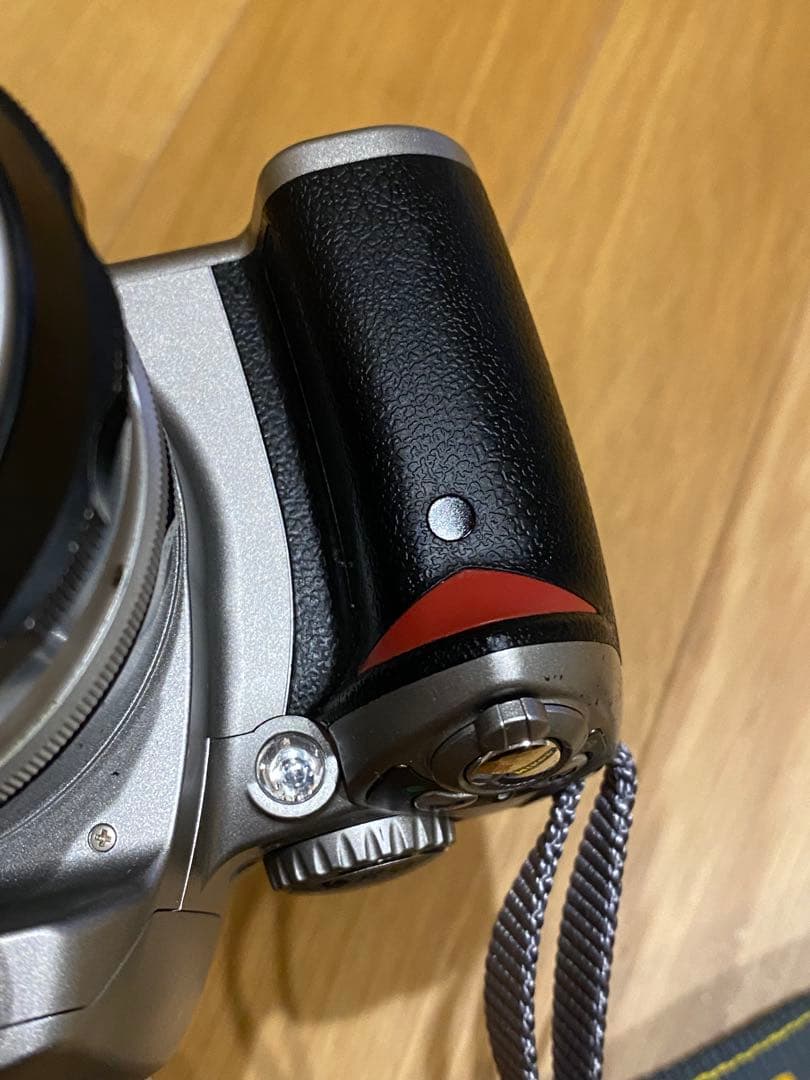 Nikon D40銀デジタル一眼　オールドレンズニッコールS 1:1.4 50㎜