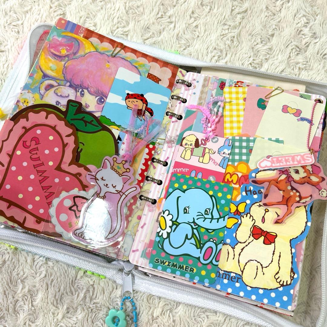 1059 おすそ分けファイル　A5ジッパーバインダー 「おもちゃ箱」