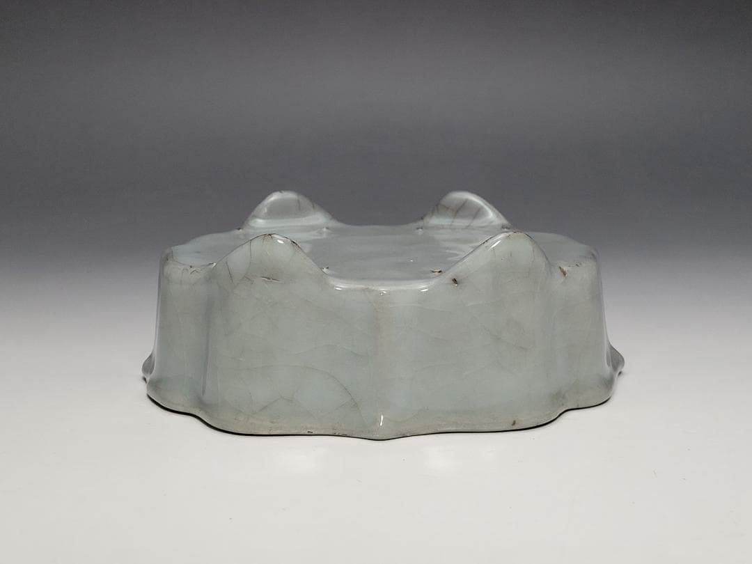 青磁 曇型 四足 筆洗 宋元時代 幅約13.2cm