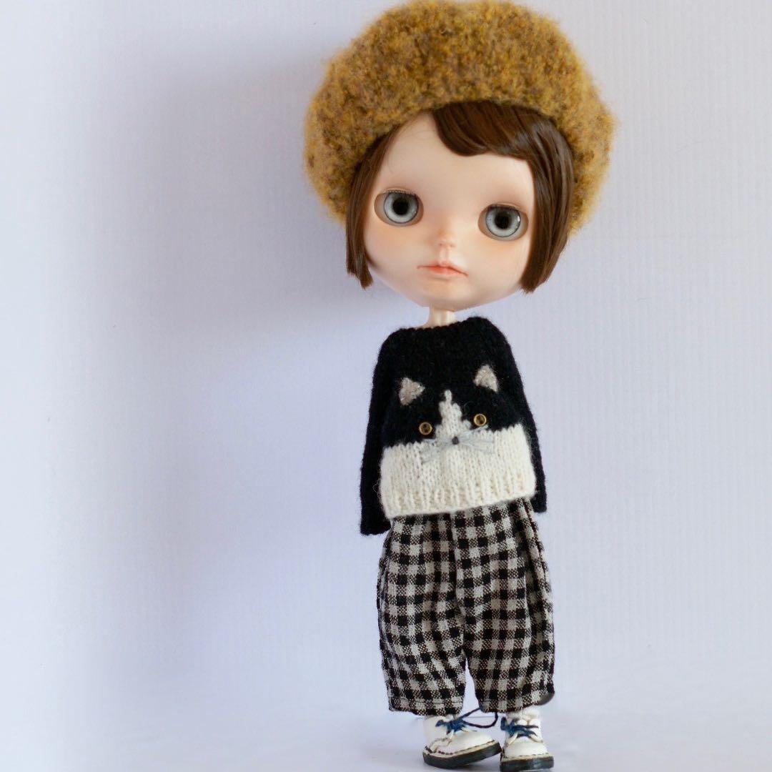 ブライスアウトフィット　ハチワレネコニットとパンツ　ブラックxギンガム