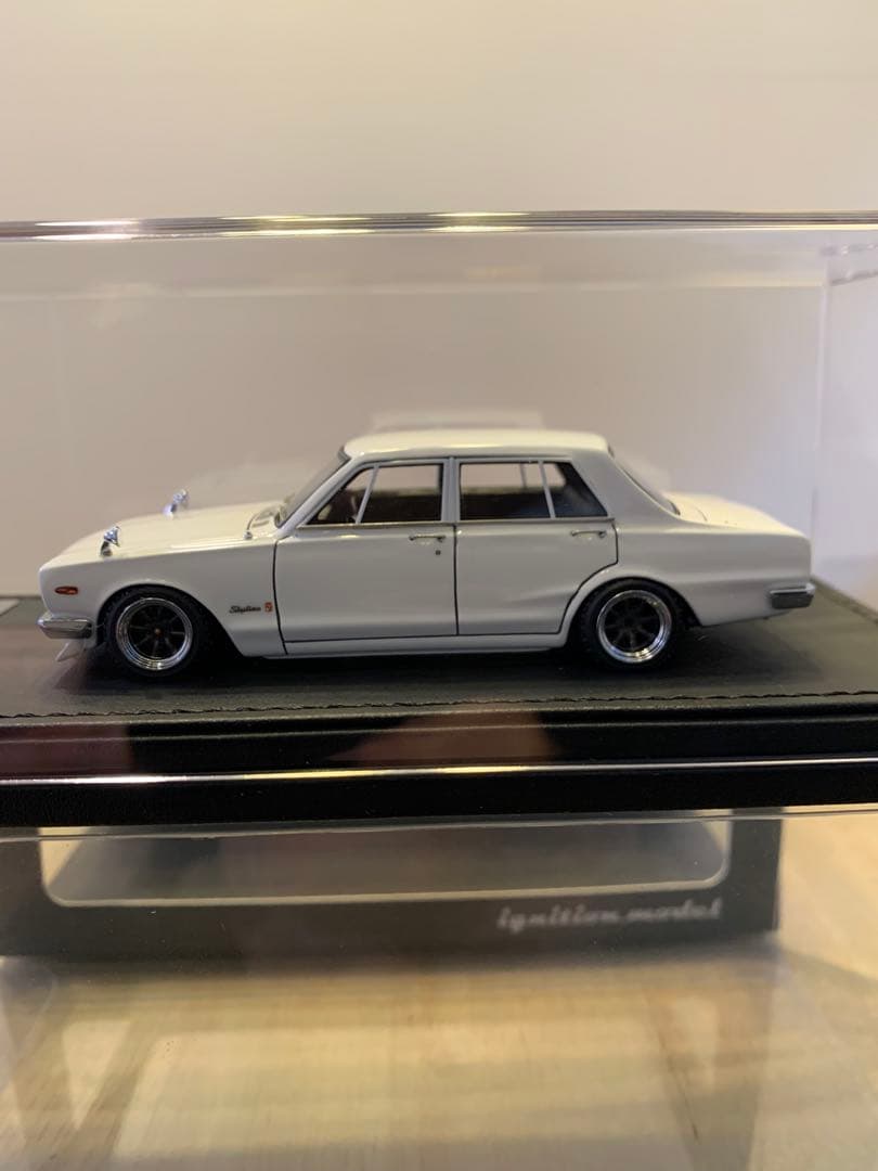 イグニッションモデル　1/43 スカイライン GT-R PGC10 ホワイト
