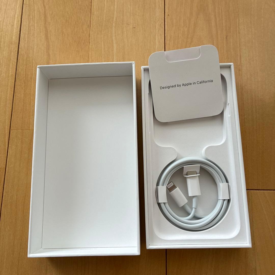 iPhone SE 第2世代 ホワイト 128GB 美品SIMフリー