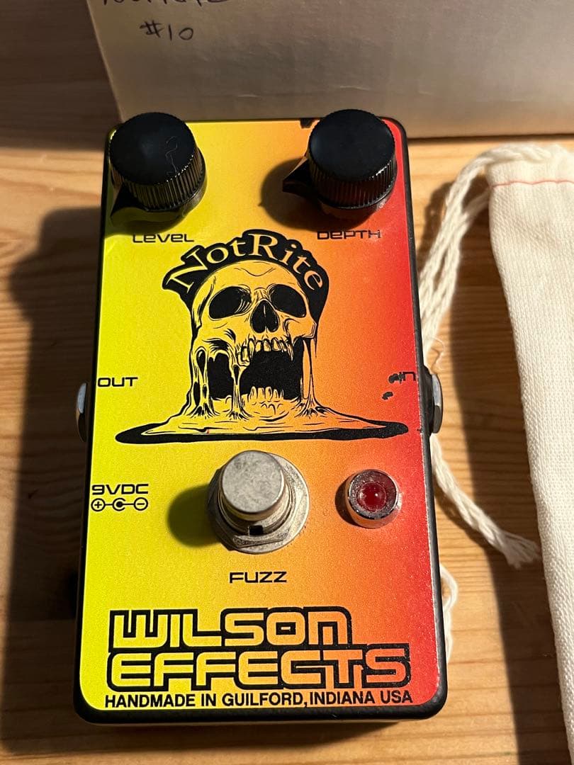 ギター wilson effects notrite fuzz used