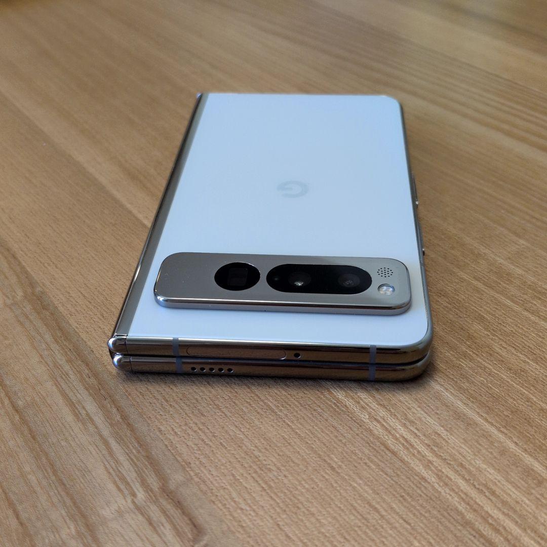 【美品】Google Pixel Fold 256GB ポーセリン 外箱あり