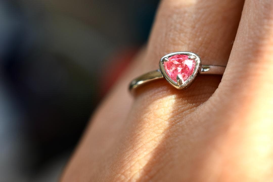 RG10-167 シルバー 非加熱 槿花色 スピネル リング ミャンマー産 指輪