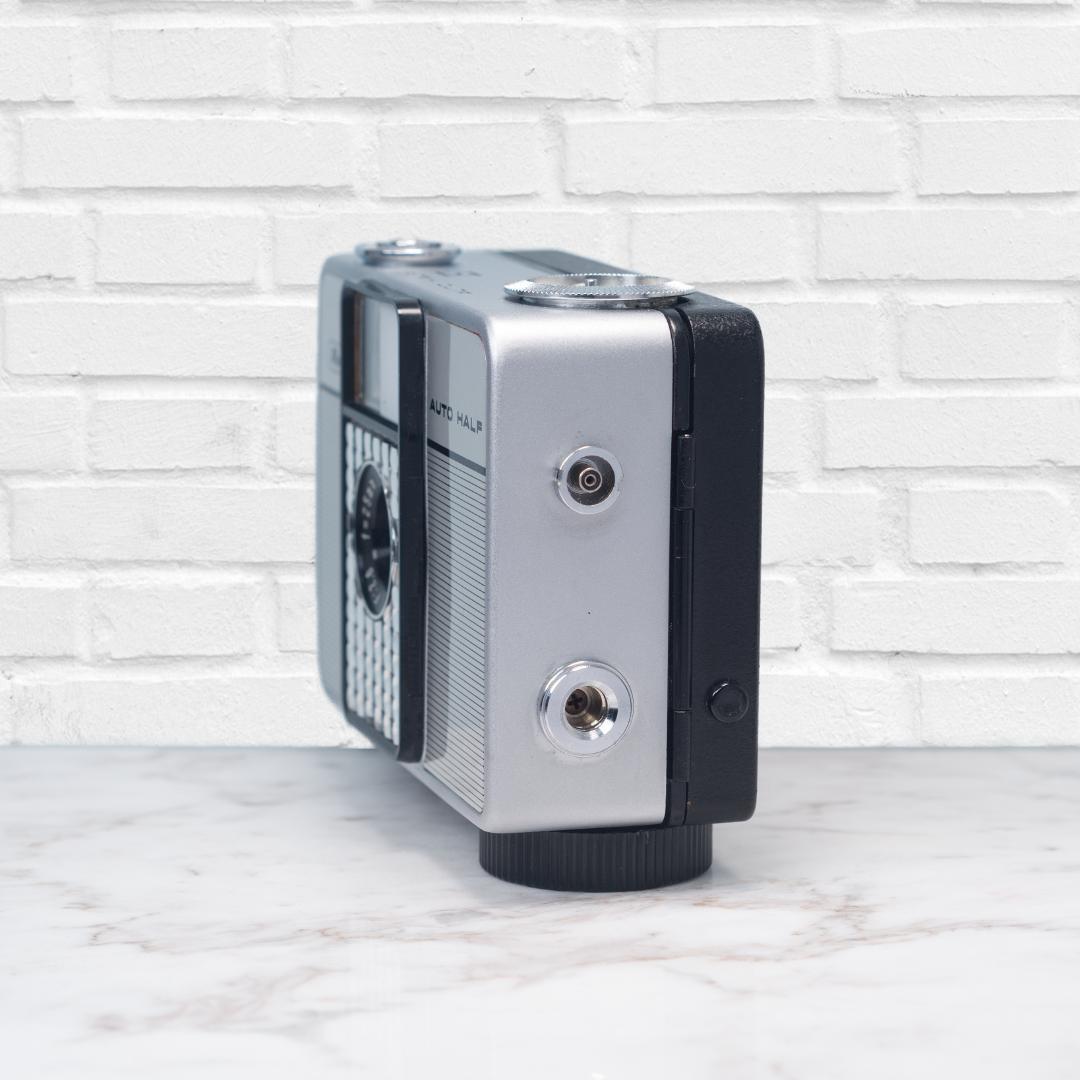 ✽AUTO　HALF　Ｅ✽ オートハーフ✽ハーフカメラ✽
