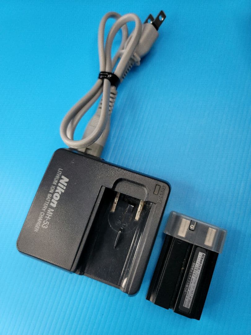 【完動美品】Nikon COOLPIX E5000
