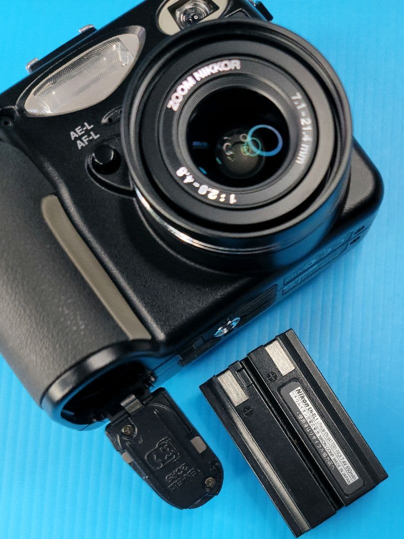 【完動美品】Nikon COOLPIX E5000