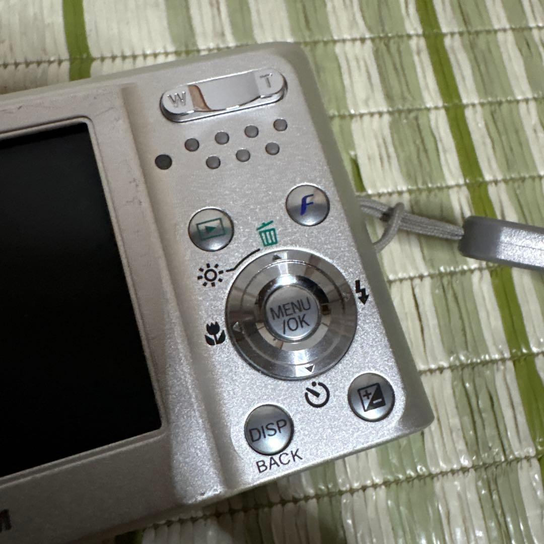 富士フイルム FinePix F30 シルバー コンパクトデジタルカメラ
