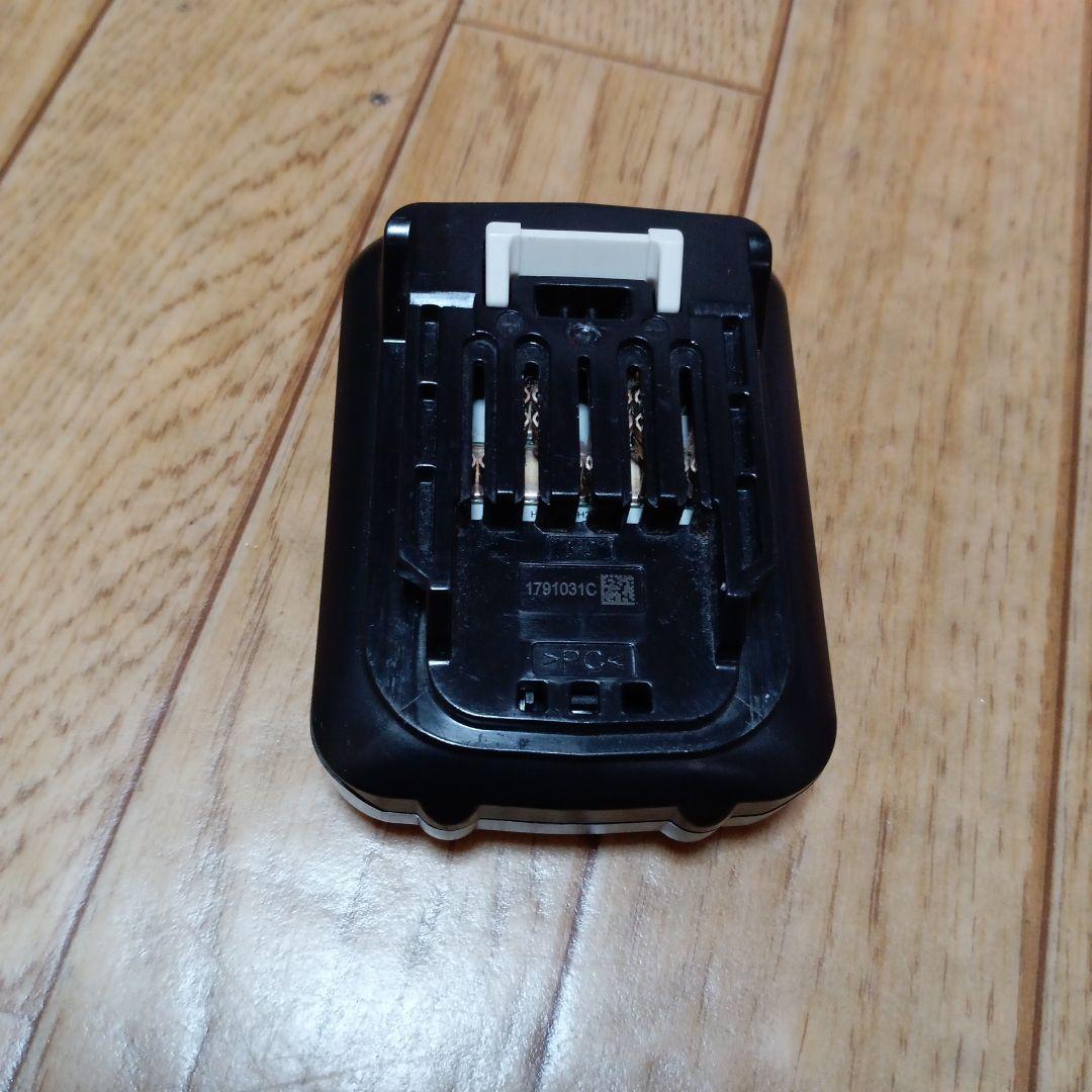 マキタ10.8V充電式クリーナCL107FD バッテリー付