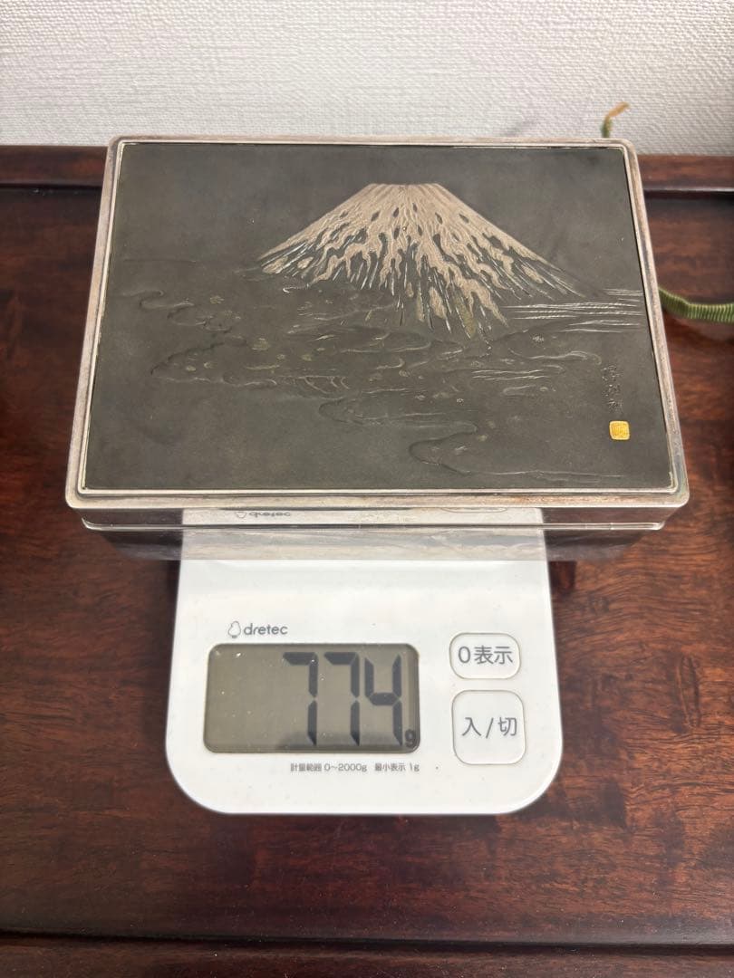 富士絵純銀巻煙草入 在銘 勝則作 純銀 三越製 刻印 在銘 シルバー 774g