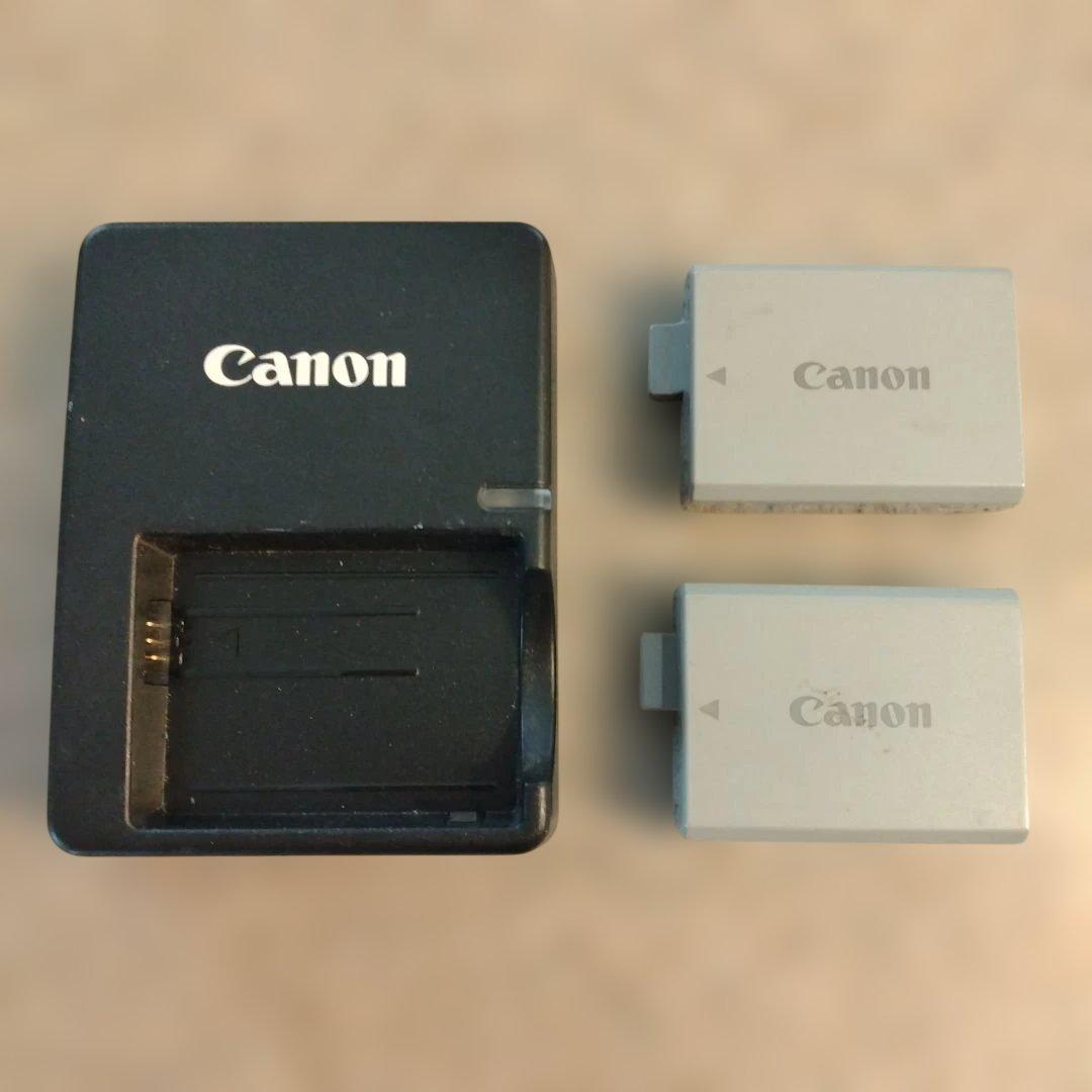 Canon EOS KISS X3 + 2本ズームレンズ　ジャンク品