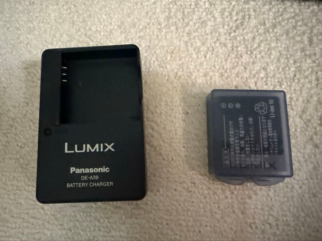 美品Panasonic LUMIX DMC-FX30 ブラウン　取説他、箱付き