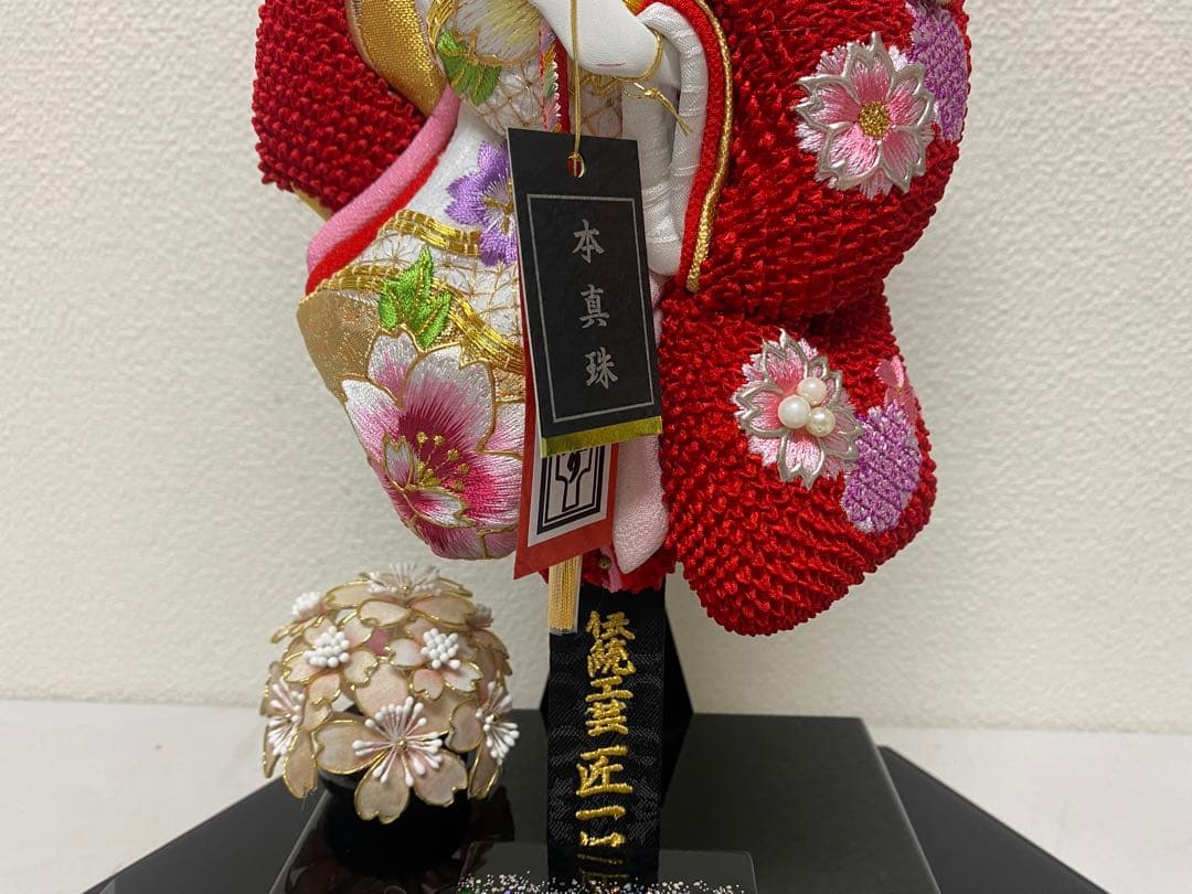 羽子板　六角ガラスケース１０号・本真珠・サイズ間口約３０×奥行約２０×高約４６㎝