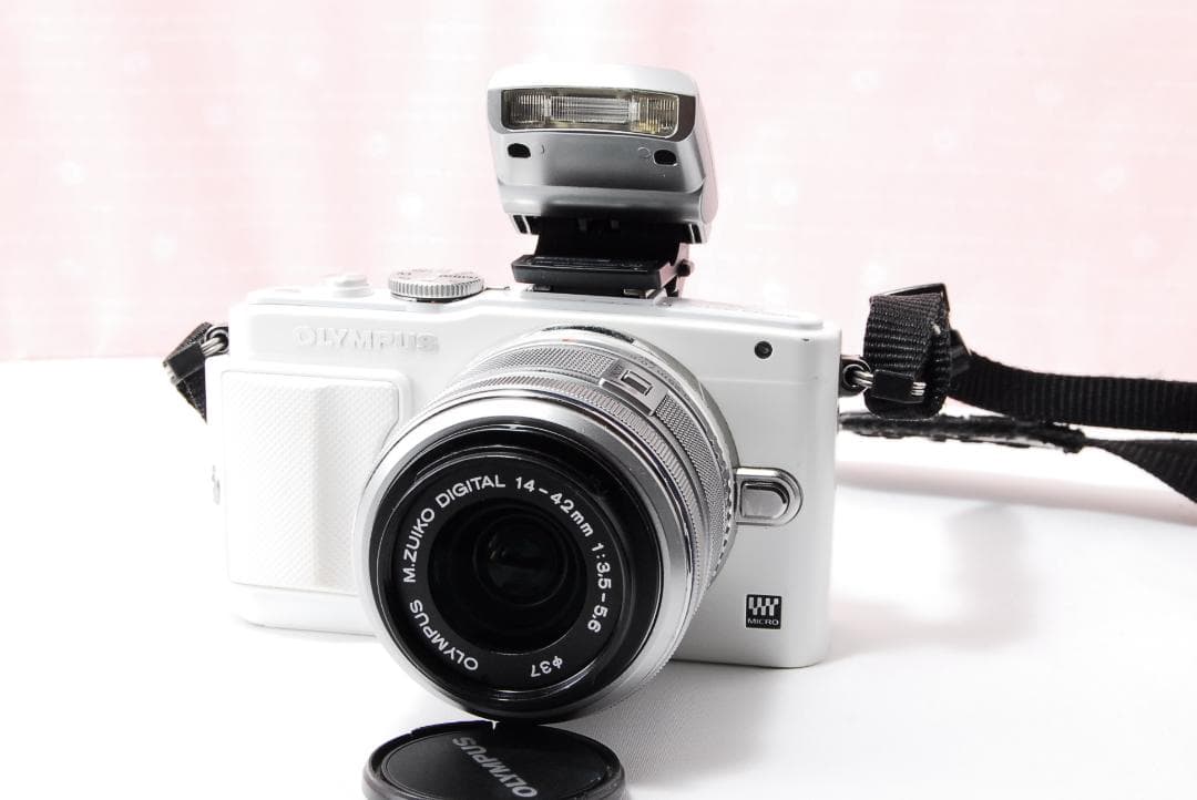 〓ミラーレス一眼レフカメラ〓オリンパス OLYMPUS E-PL6 ホワイト