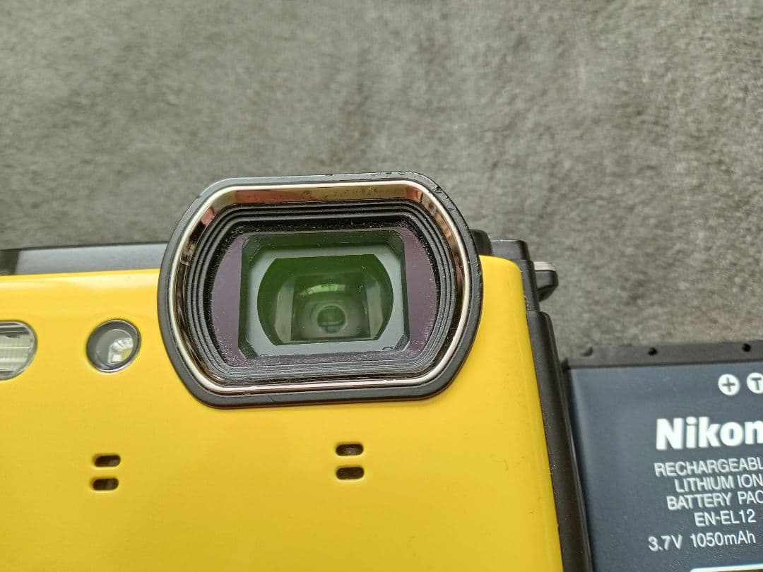 Nikon　COOLPIX　W300 イエロー