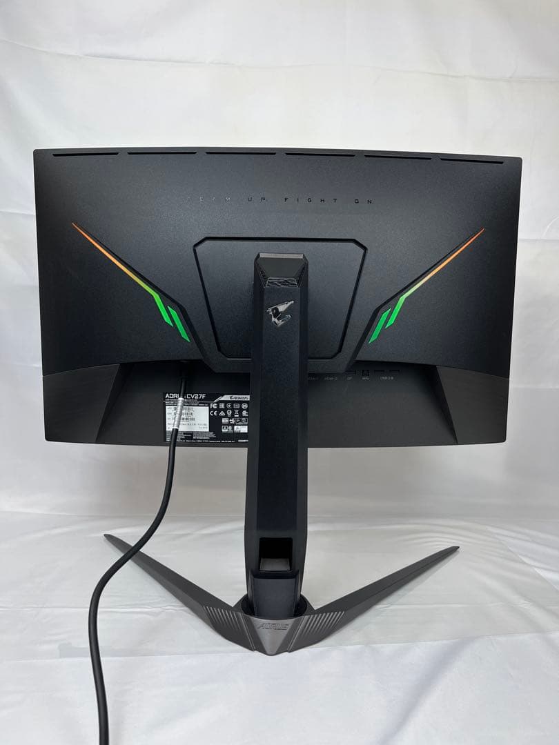 AORUS CV27F 27インチ湾曲型モニター　165Hz