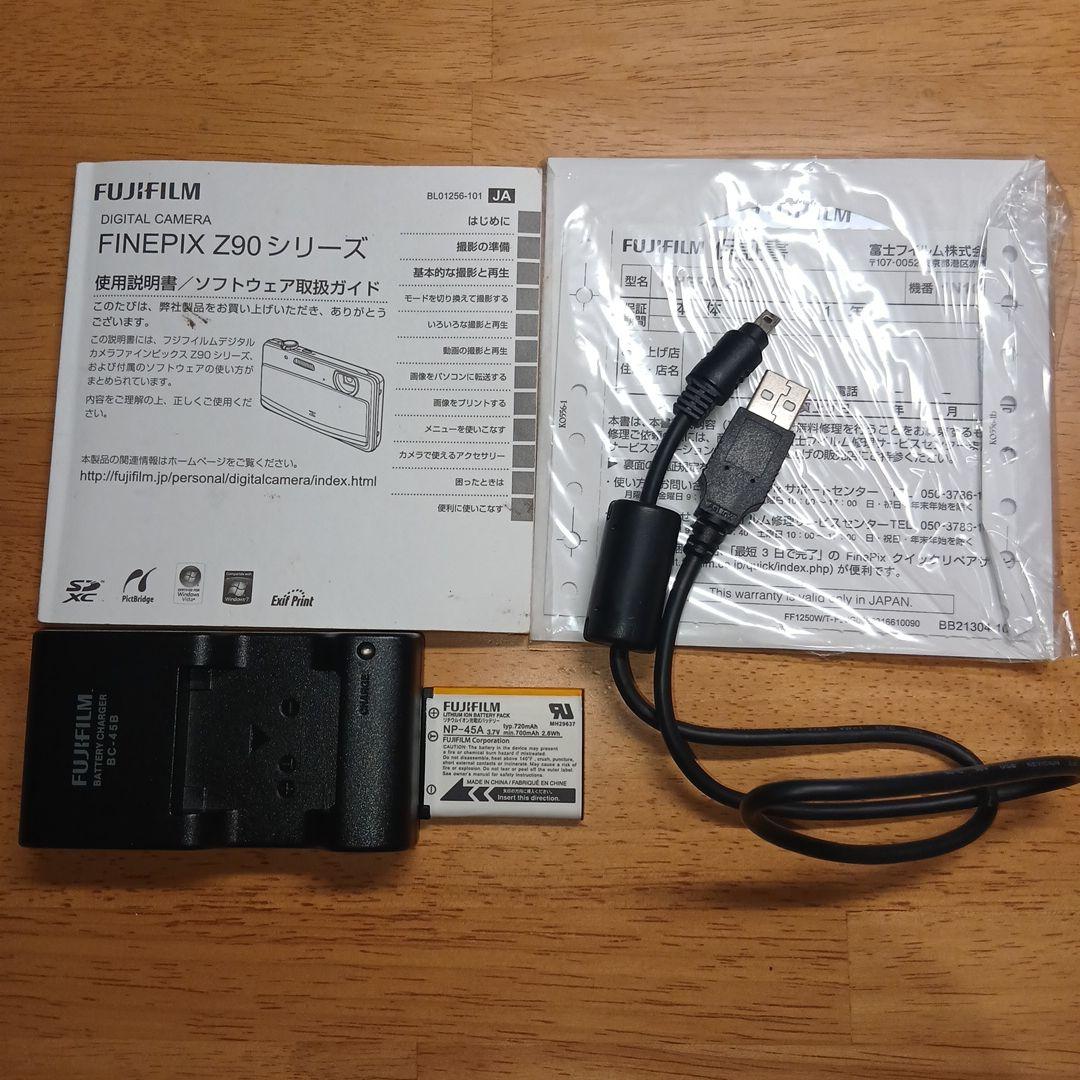 【極美品】FUJIFILM 富士フイルム ファインピクス デジカメ 　ケース 付