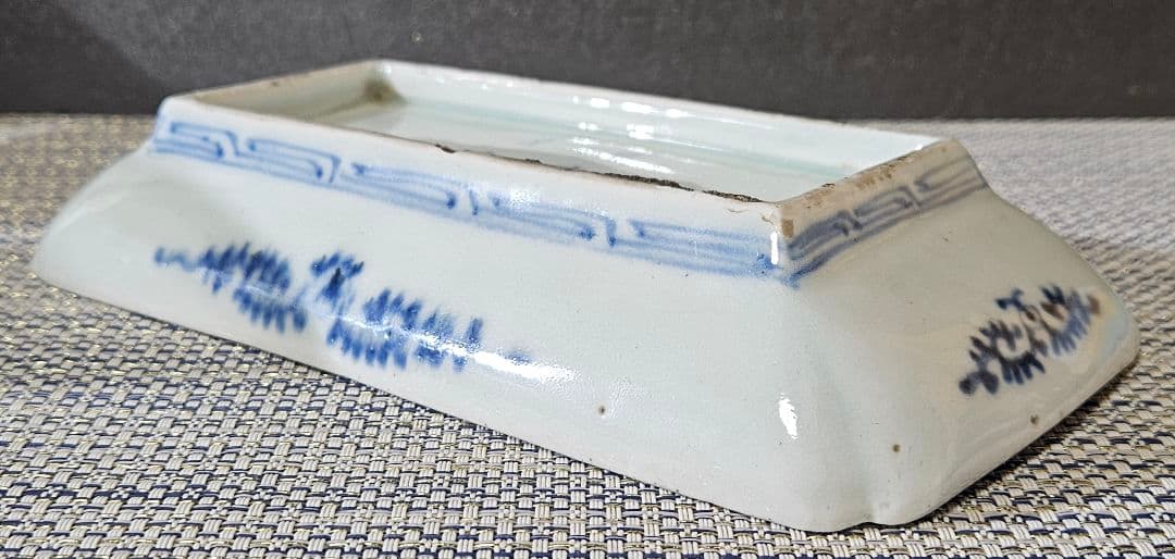 【特価品❗】 江戸時代後期　古伊万里染付　たこ唐草文　牡丹図　長皿　21.7cm