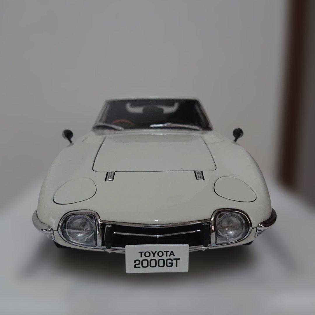 1/18 オートアート トヨタ 2000 GT COUPE