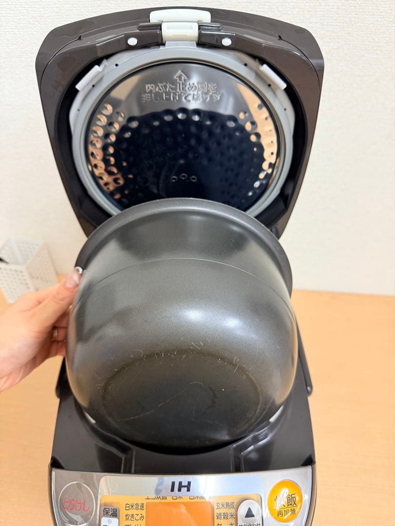 象印 ZOJIRUSHI NP-VN10 IH炊飯器 5.5合 2016年製