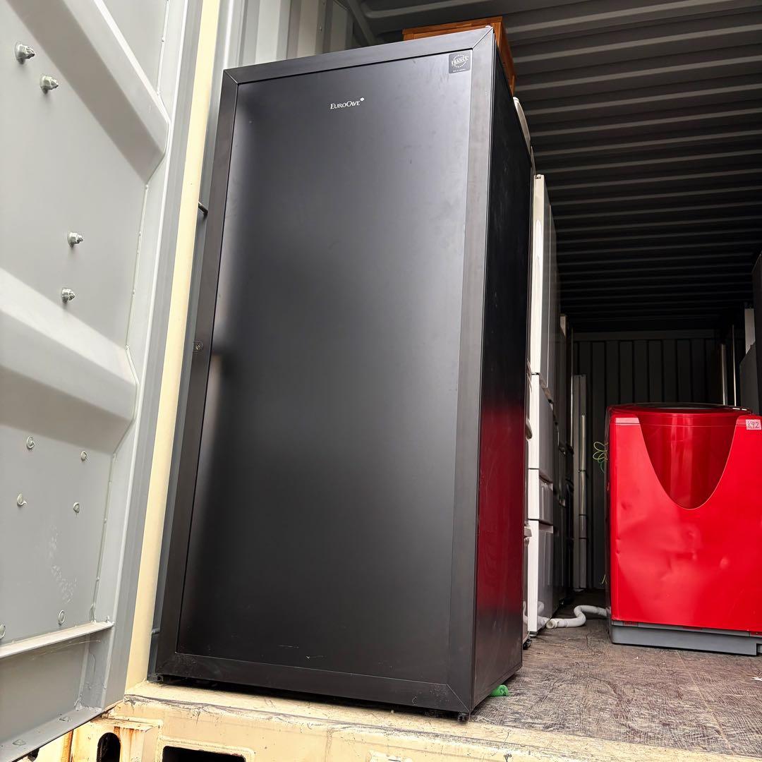 取付無料！ユーロカーブ V-PREM-M 収容本数140本 ワインセラー✨