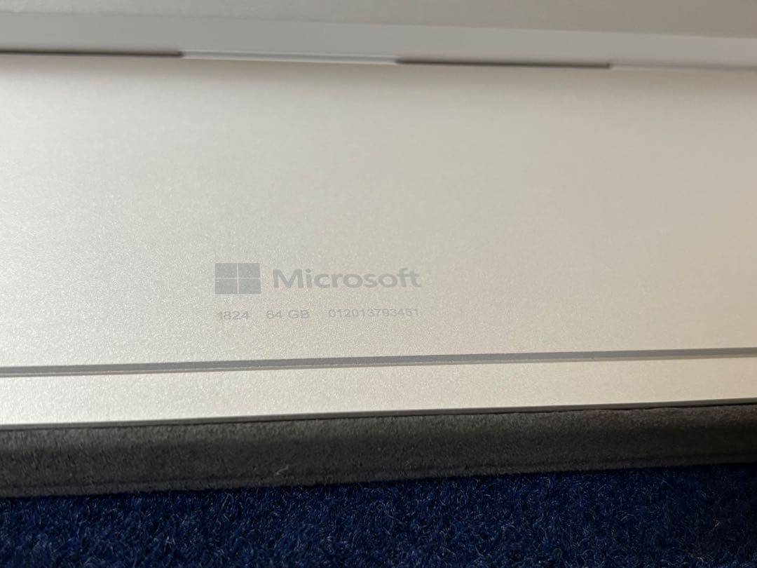 surface go タイプカバー　Windows11 office