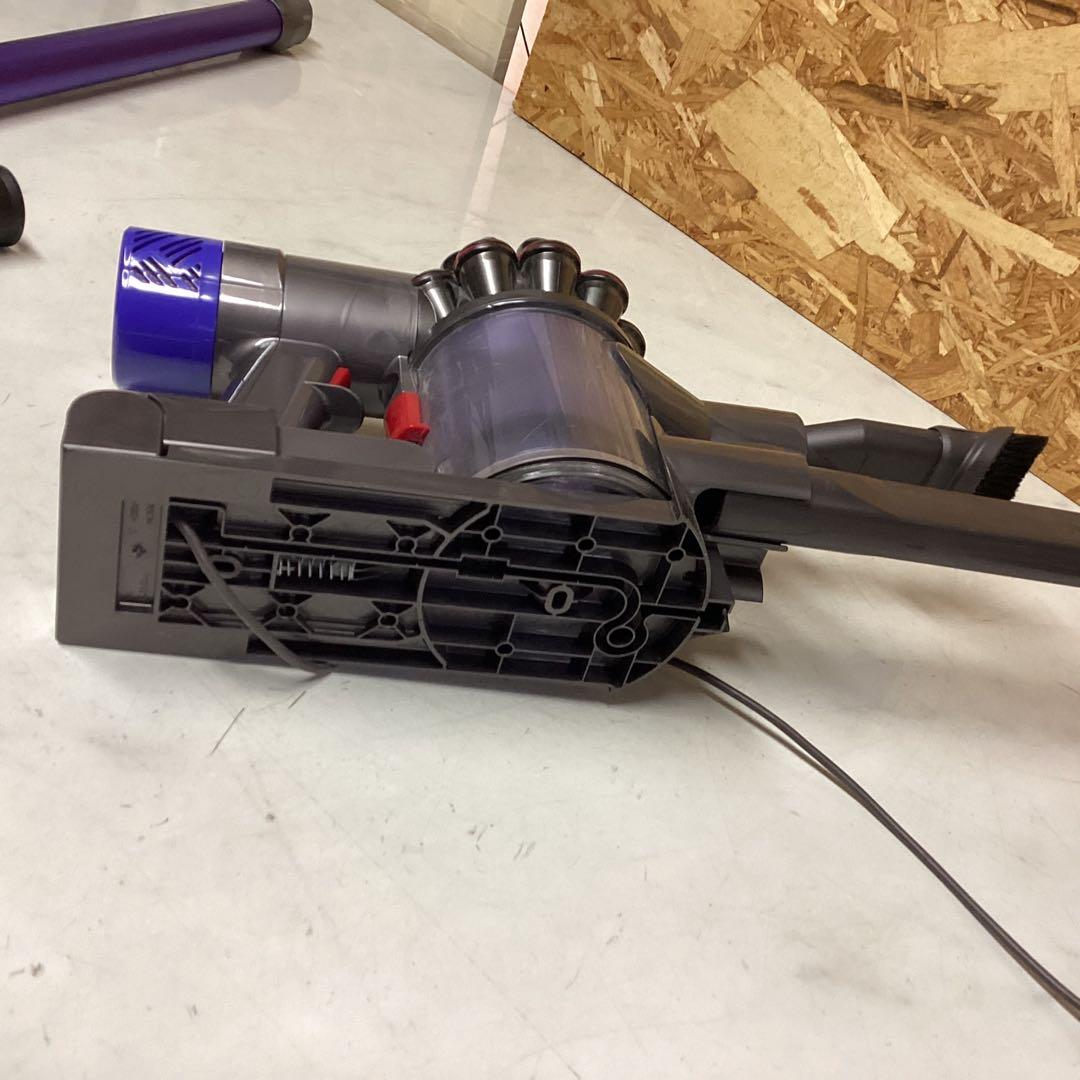 Dyson V6 Fluffy originダイソン　コードレス掃除機（K-6)