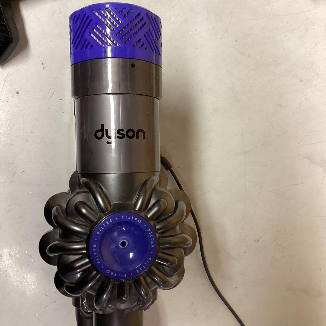 Dyson V6 Fluffy originダイソン　コードレス掃除機（K-6)