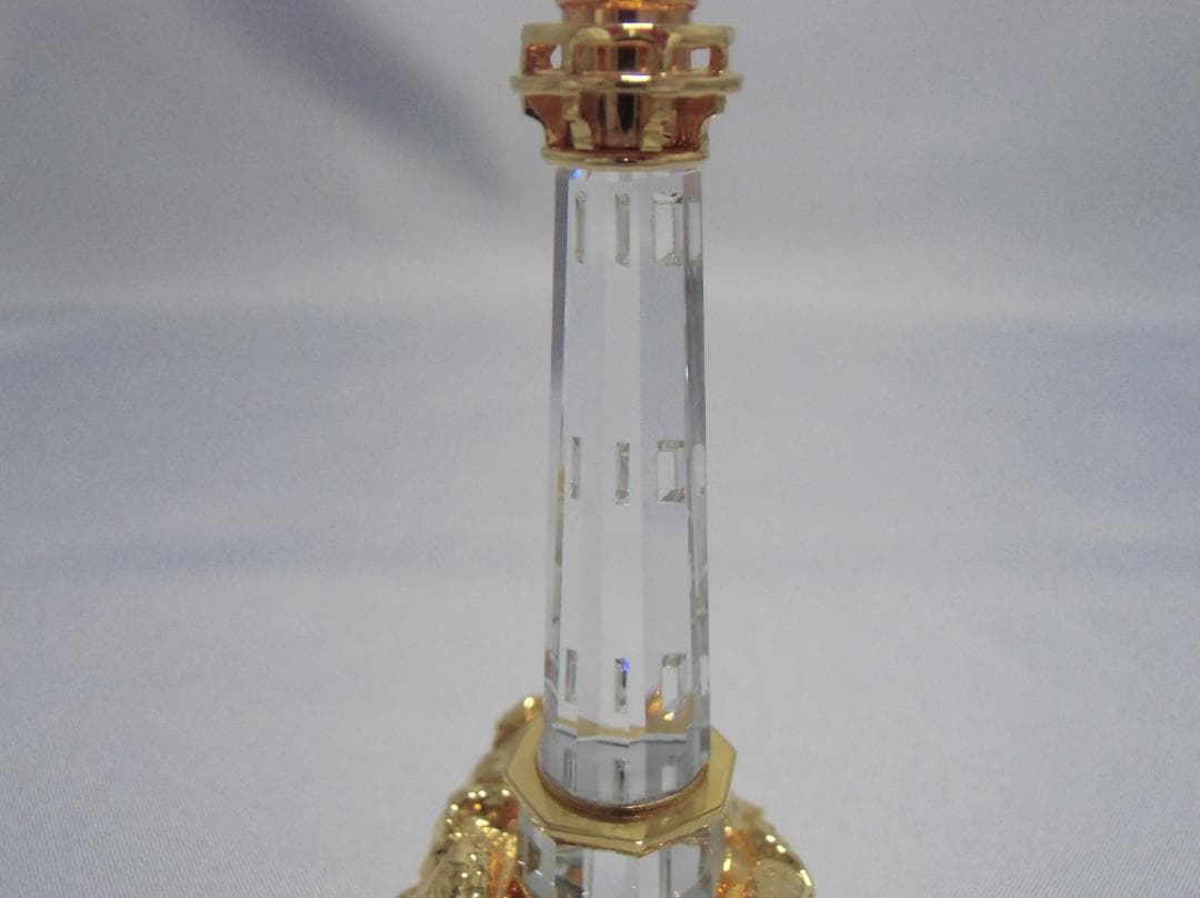 SWAROVSKI クリスタル灯台型置物　A040