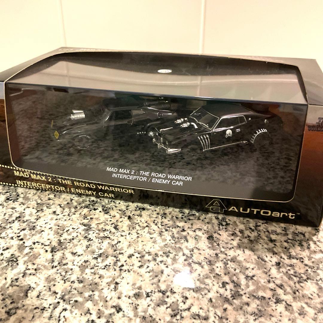 2台セットAUTOart マッドマックスインターセプターウェザリングVer