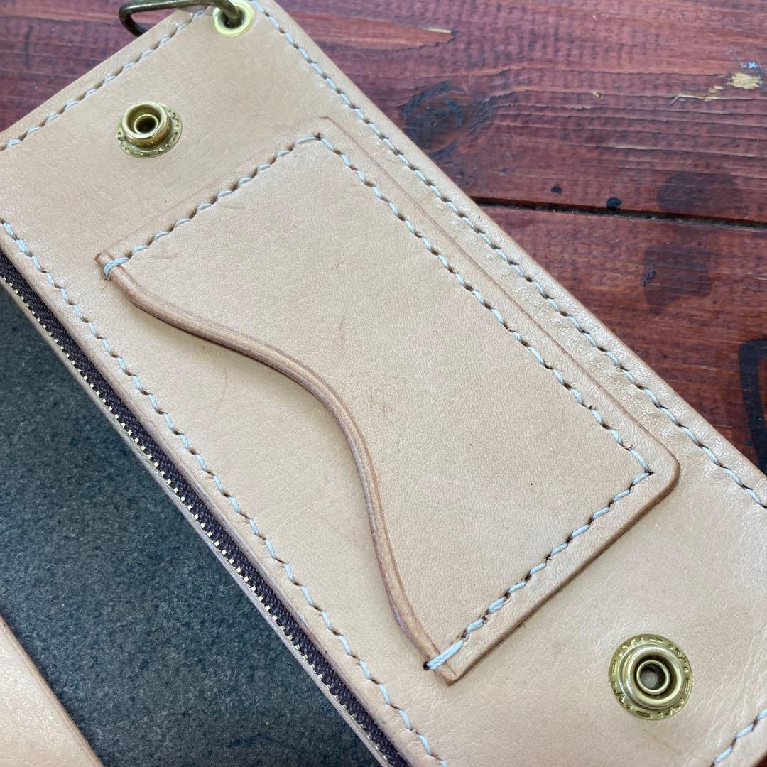 トラッカーウォレット黒、生成り