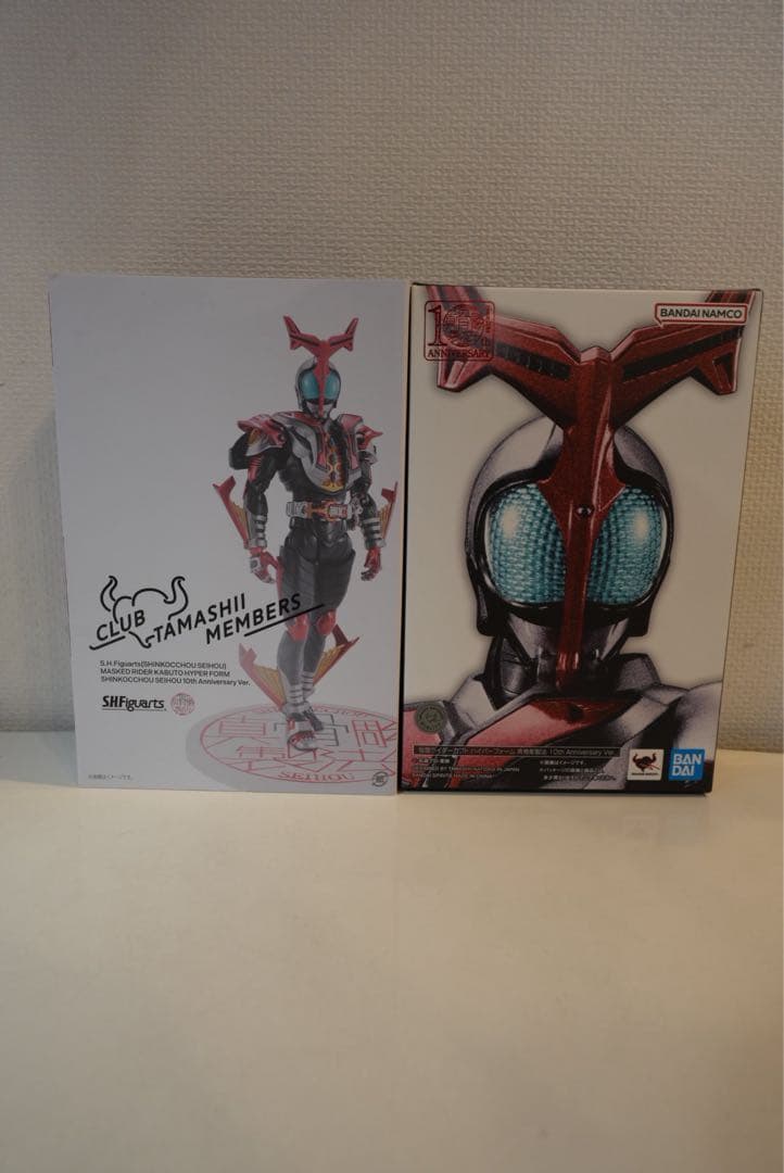 S.H.Figuarts（真骨彫製法）仮面ライダーカブトハイパーフォーム10th