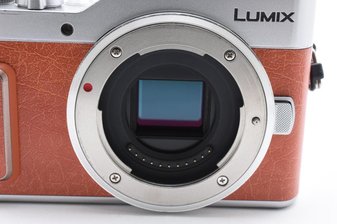 ★Panasonicパナソニック LUMIX DC-GF10 ダブルレンズキット