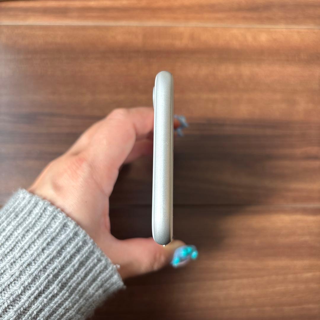 Apple iPhone 8 64G ホワイト 本体