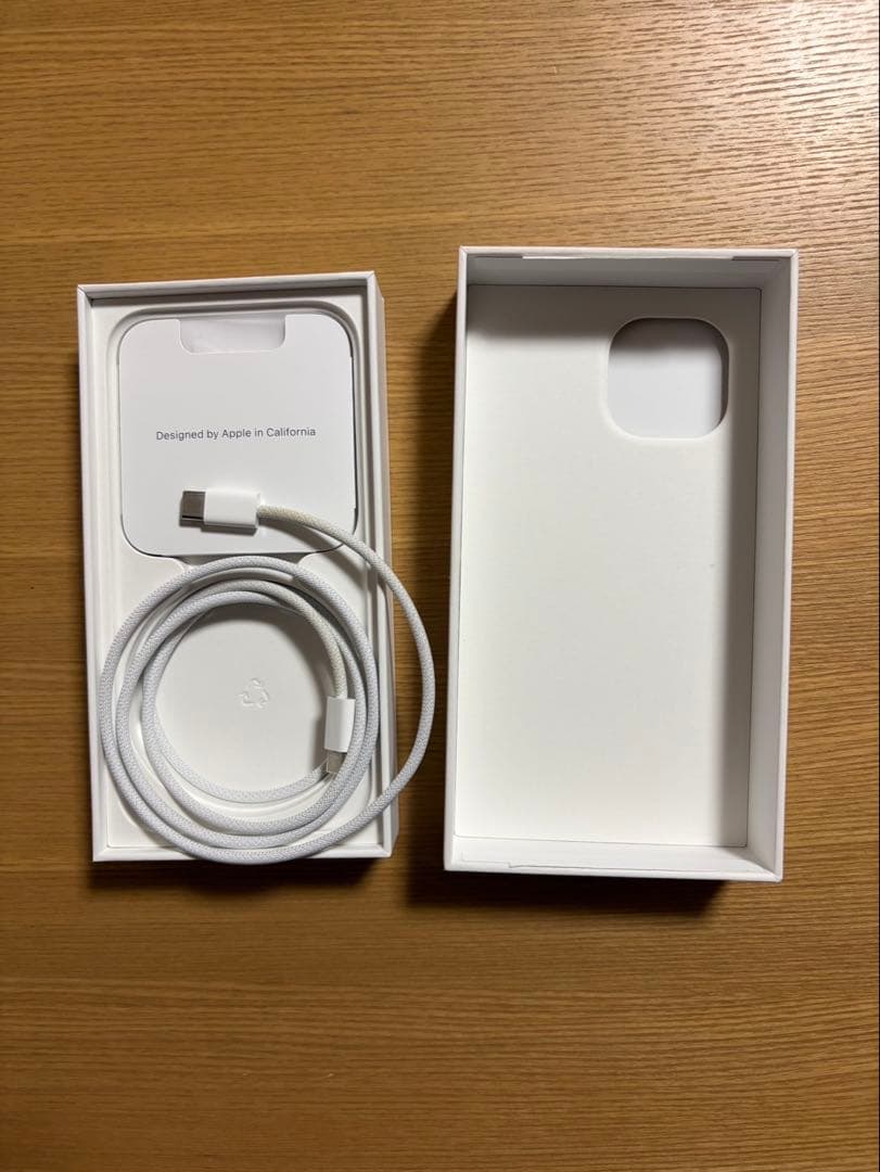 【美品】Apple iPhone 15 ブラック 本体 箱付き