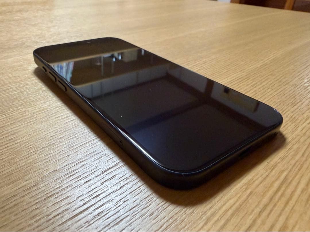 【美品】Apple iPhone 15 ブラック 本体 箱付き