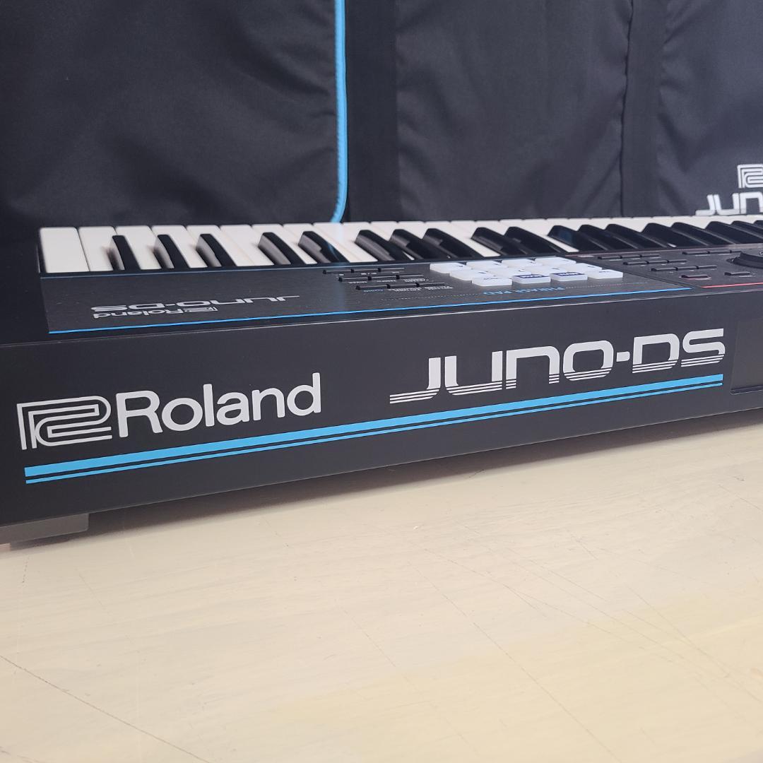 美品★Roland JUNO-DS 61 シンセサイザー ソフトケース・ペダル付