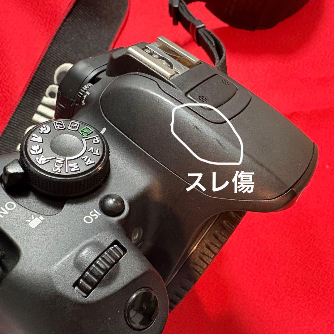 Canon EOS 700D デジタル一眼レフカメラ。バッテリーと充電器付属