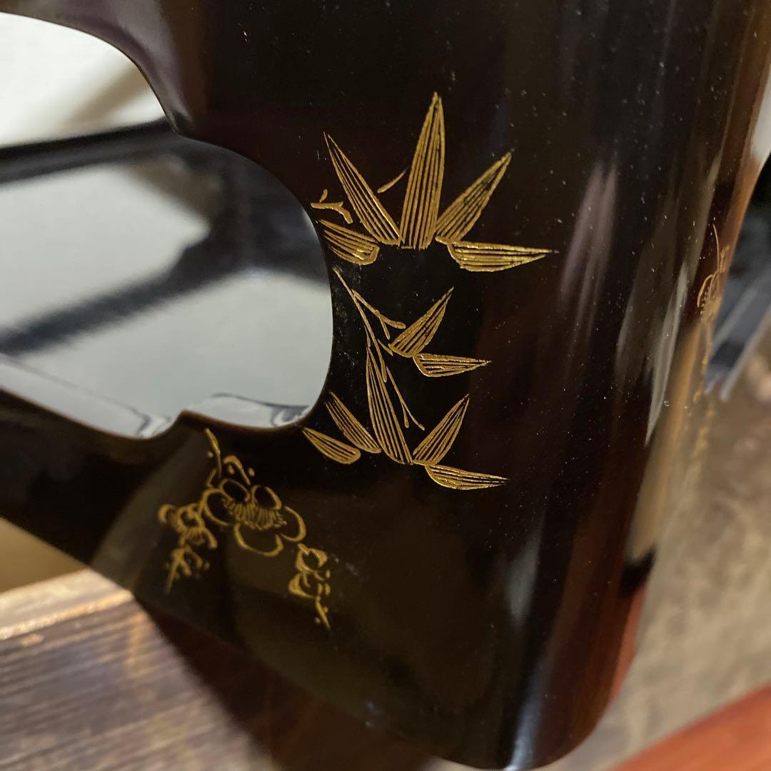 古い木製漆台