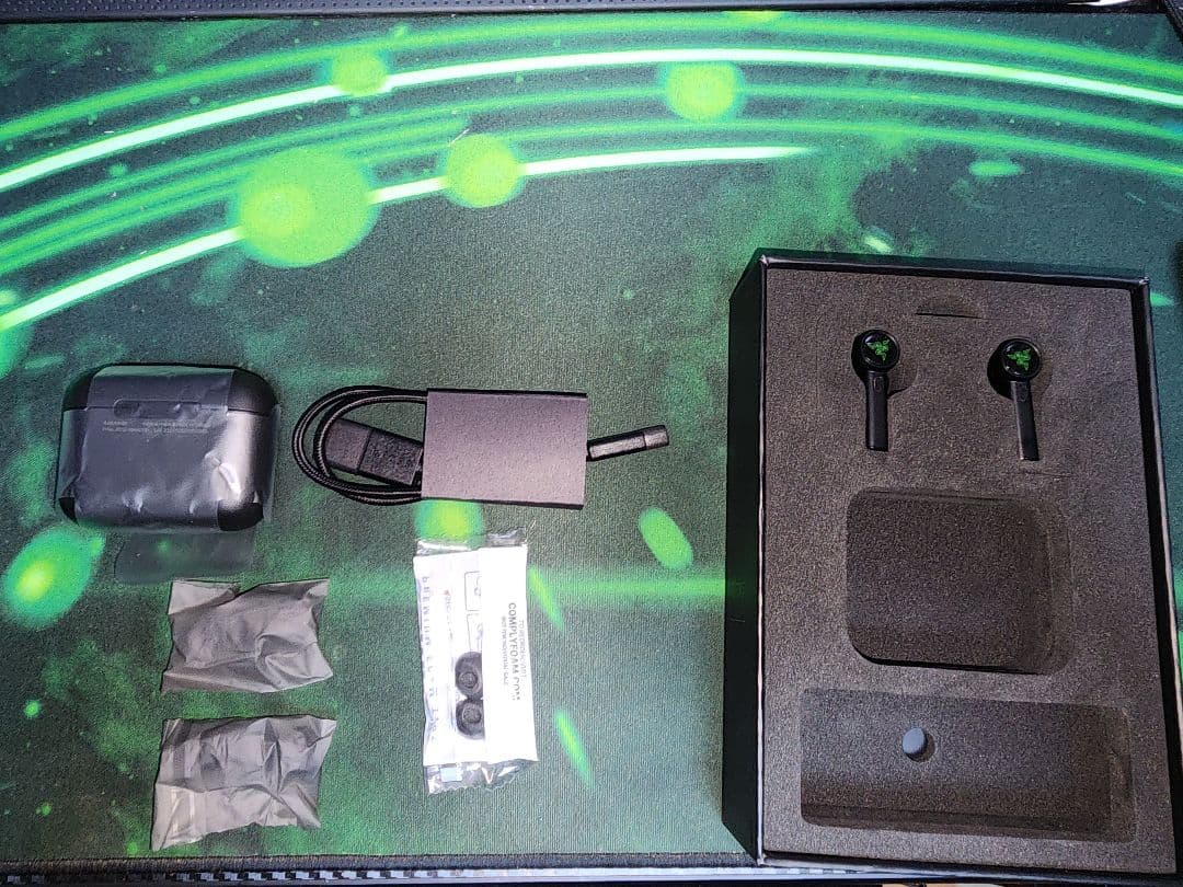 ヘッドホン Razer Hammerhead TRUE WIRELESS PRO