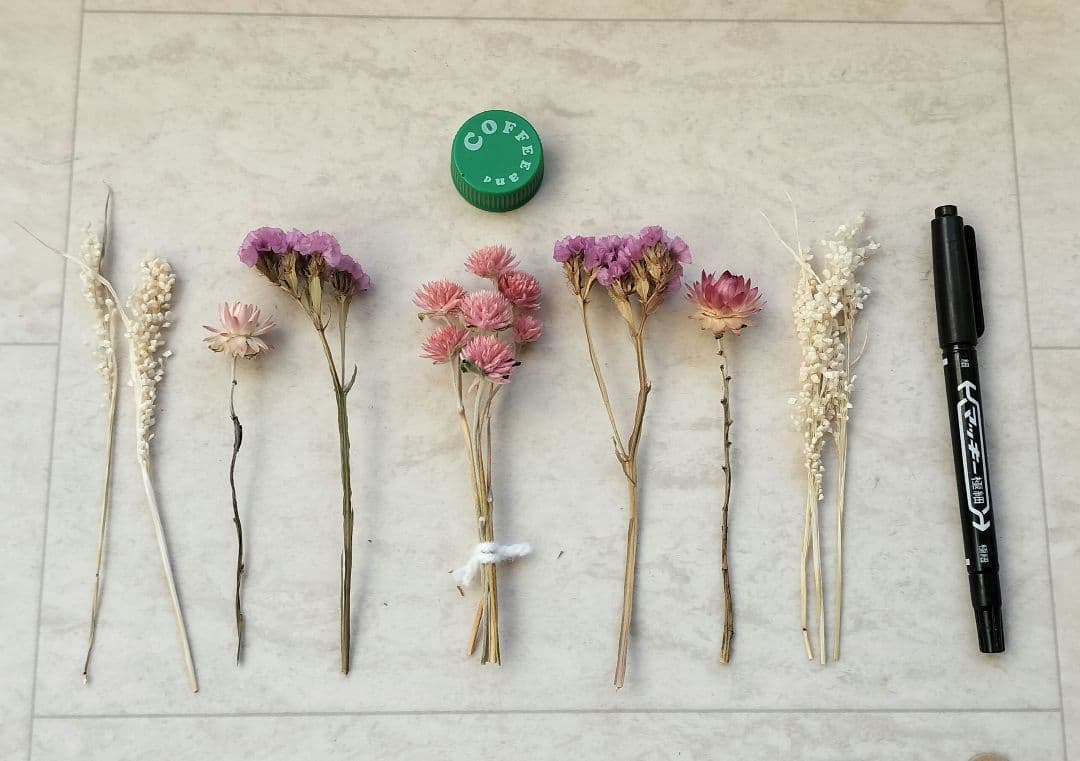 ミニサイズのドライフラワー　小箱No.１８４　ピンクのお花　３種　茎つき