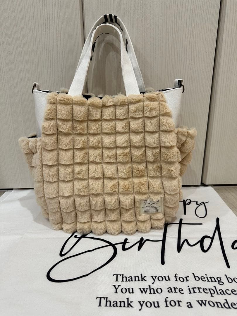 新品花柄デニムと紺デニムのリメイクトートバック、ファーとデニムリメイクバック