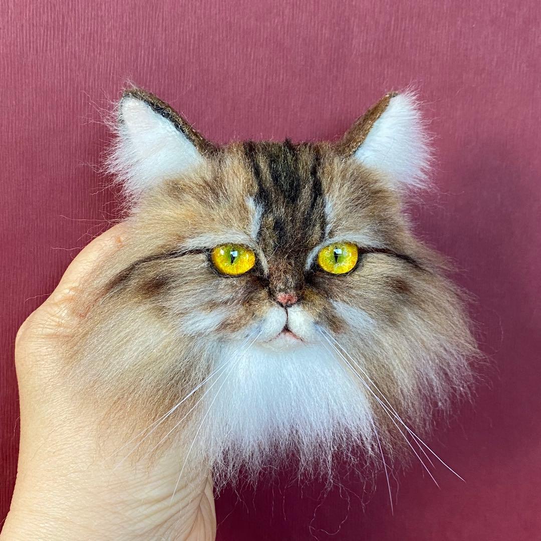 【今月の推し猫】羊毛フェルトブローチ リアルで可愛いペルシャ猫　キャリコ